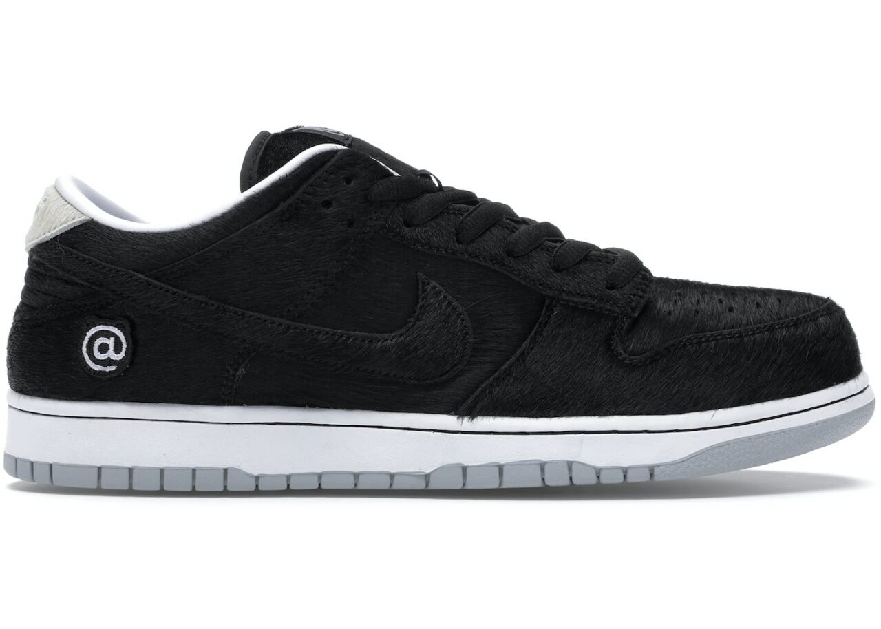 nike sb dunk low medicom toy